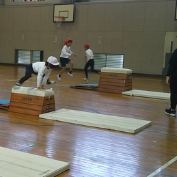 跳び箱運動　1118