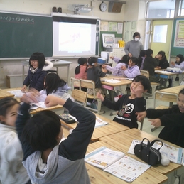 ソフトバレーボール　日本のうたでつながろう　0129