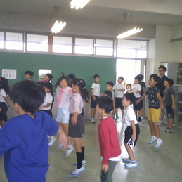みんなで創るよりよい学校　ラジオ体操　0605
