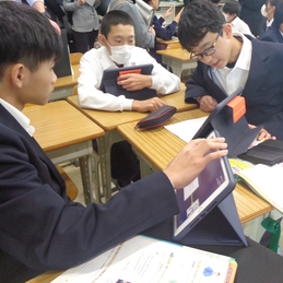 1年生　英語スキルアップ授業　公開