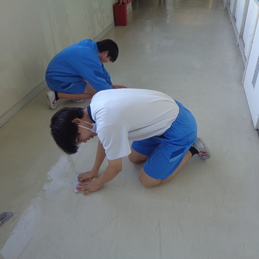 全校掃除交流　縦割りクラス
