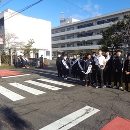 R8年度　前期　生徒会に向けて選挙活動