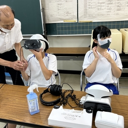 7年生　VR体験で防災について学びました。