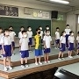 合唱　異学年交流を行いました。
