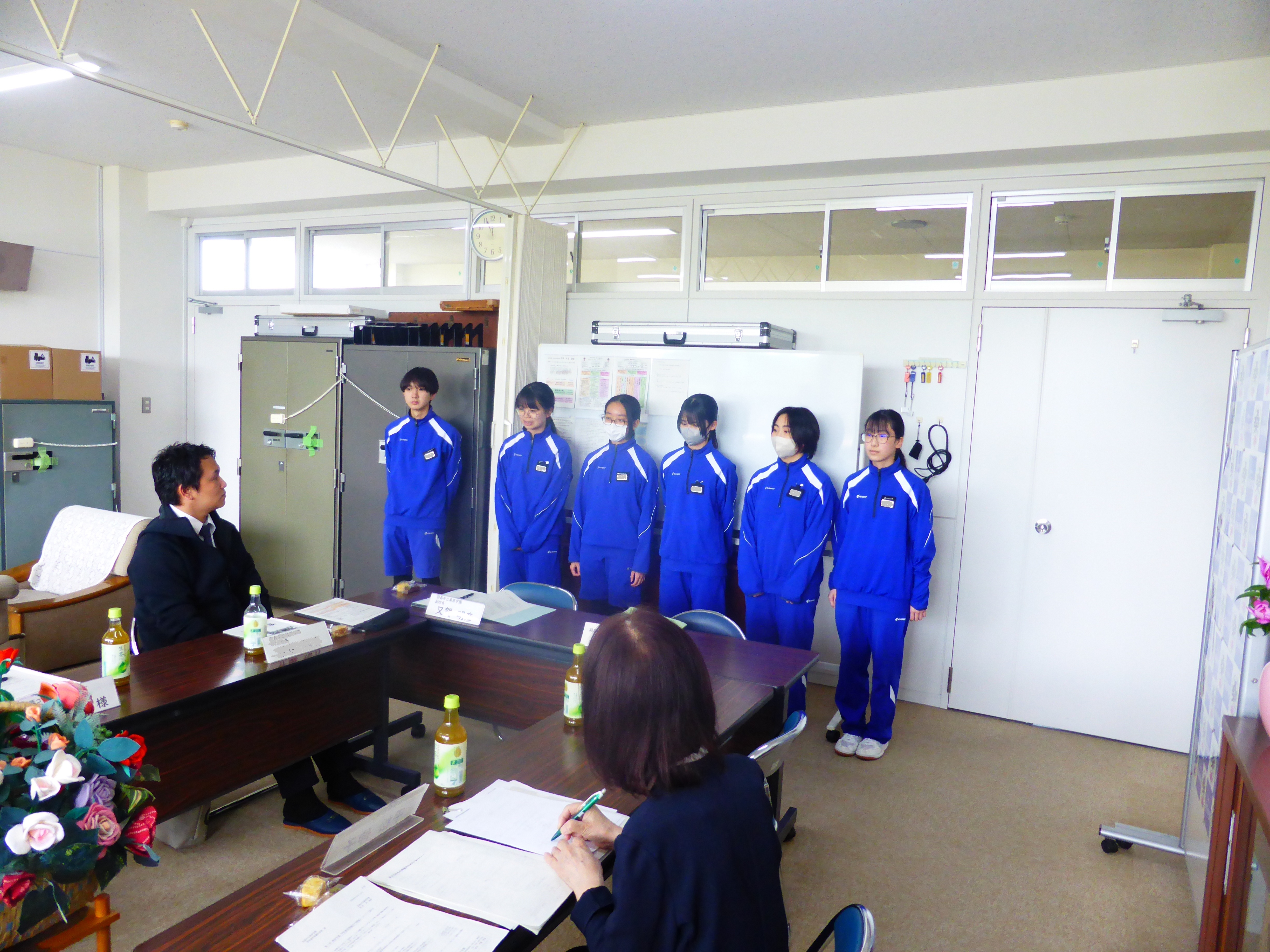 P1040958-1.jpg