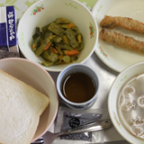 今日の給食を紹介します。