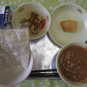 今日の給食を紹介します
