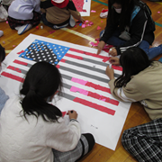 イングリッシュウィークに向けた国旗づくり