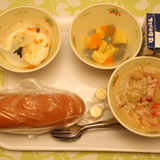 今日の給食を紹介します。