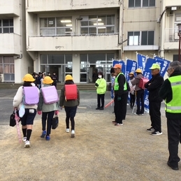 小中合同あいさつ運動