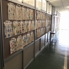 美術室前廊下にて