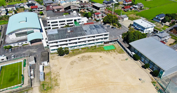 羽島市立中島中学校 羽島市立中島中学校