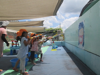 06ひ水遊び.JPG