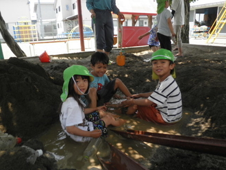 ７泥んこ遊び.JPG
