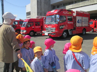 １２消防へ.JPG