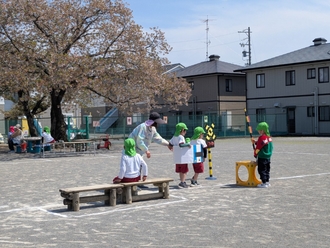 3外遊び.jpg