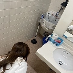 PTA本部役員さんによるトイレ等の点検を行いました
