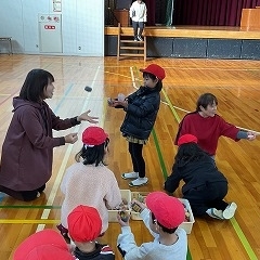 1月14日１年生のむかし遊び体験