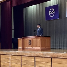 令和4年度　修了式　生徒会認証式