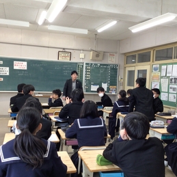 ２年生　弁護士による人権授業